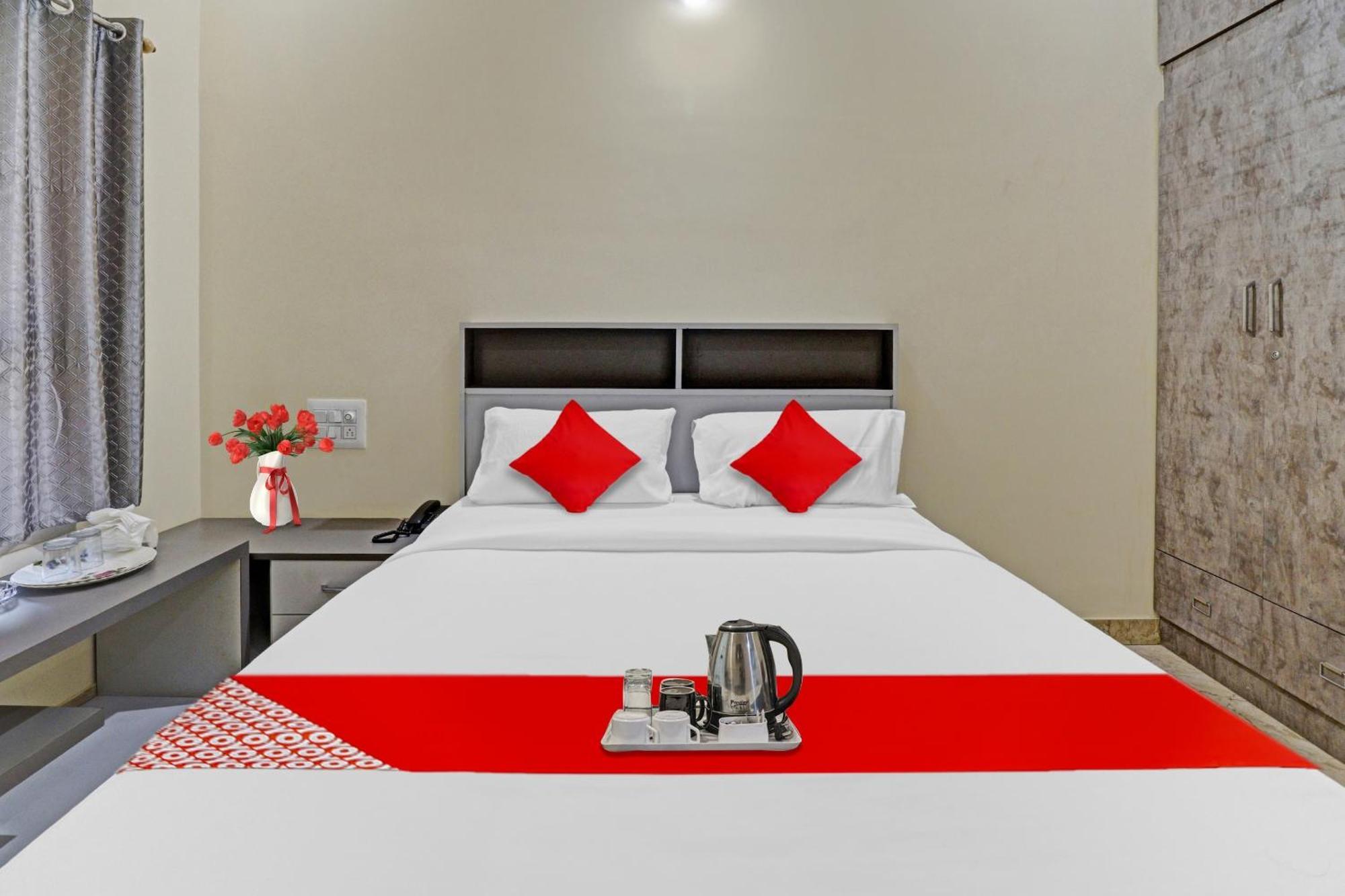 Hotel O I Care With Greenery Comforts Tumkur ภายนอก รูปภาพ